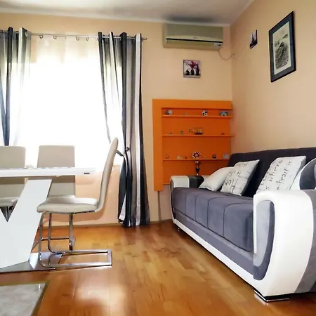 Apartment Central City Apartman