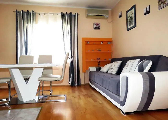 Apartment Central City Apartman