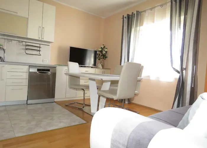 Apartment Central City